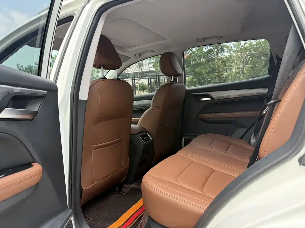 Vision X6 PRO 1.4 T Auto Distinguished