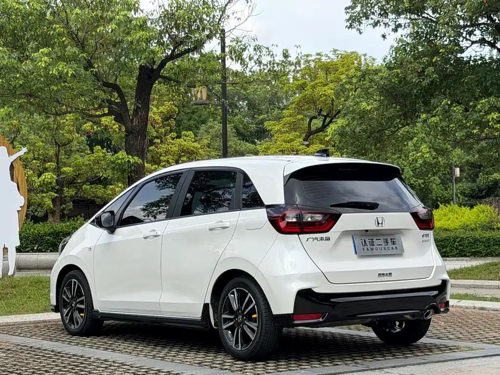 Fit 1.5 L CVT Trend Sport Pro