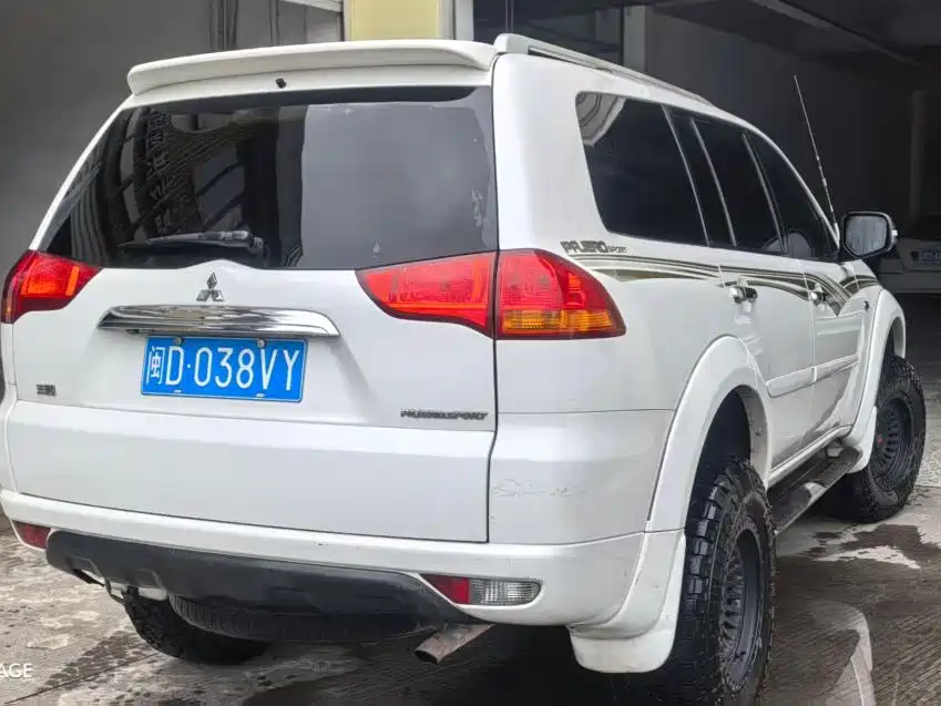 Pajero Sport 3.0 L Auto 4 WD Flagship