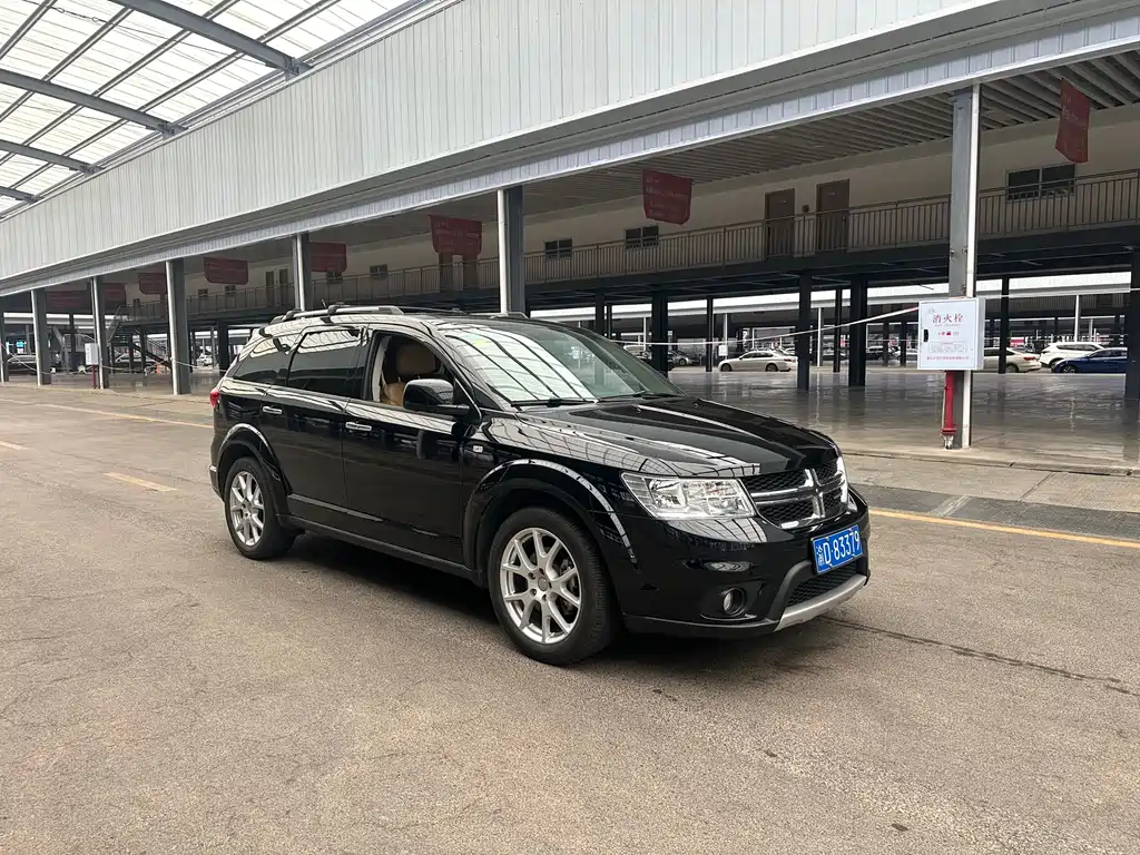 Journey 2.4 L 2 WD Premium Style