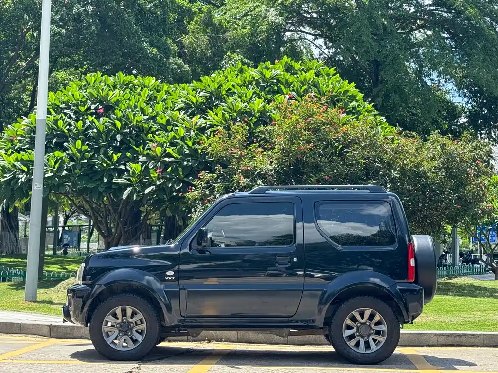 Jimny (Import) 1.3 MT JLX