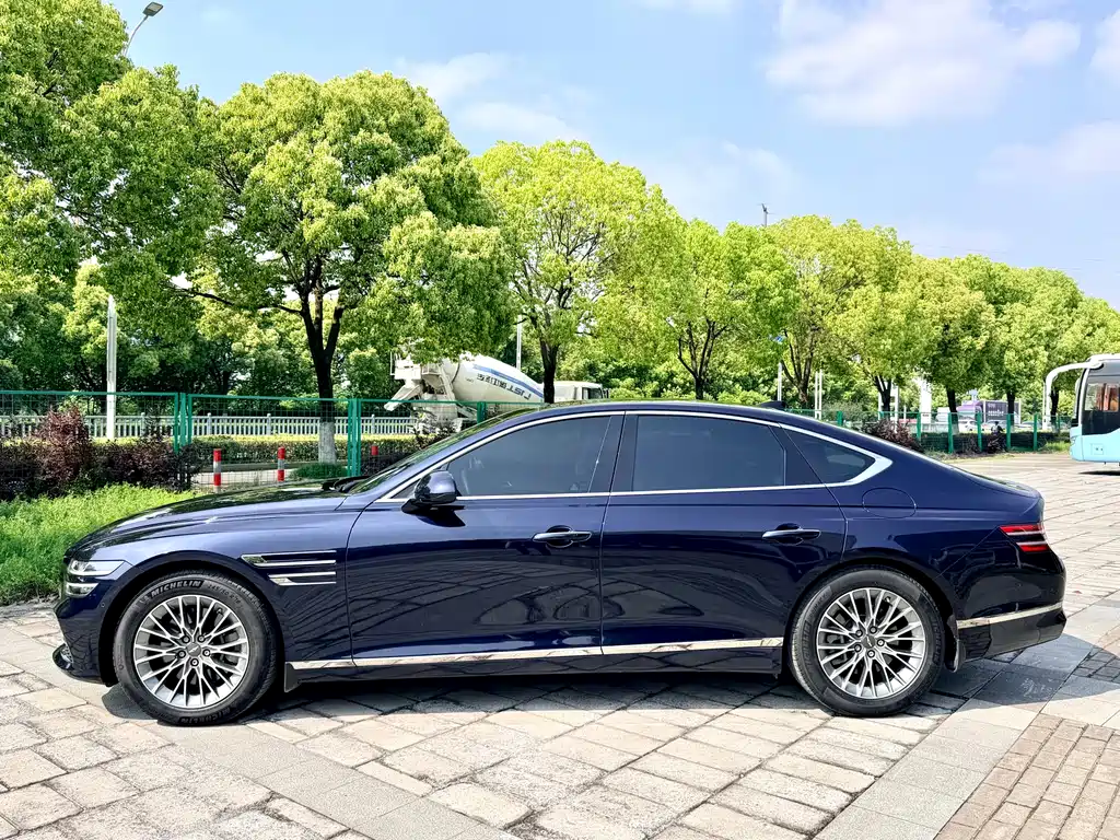 Genesis G80 捷尼赛思G80 2023款 2.5 T 后驱豪华版