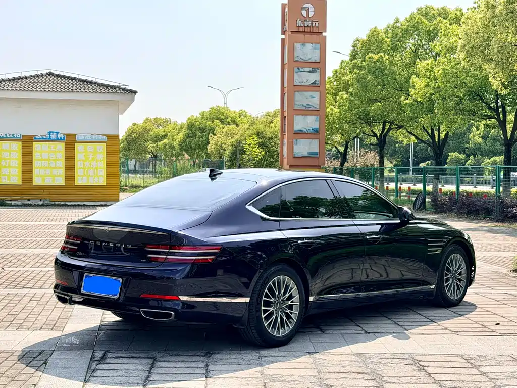 Genesis G80 捷尼赛思G80 2023款 2.5 T 后驱豪华版