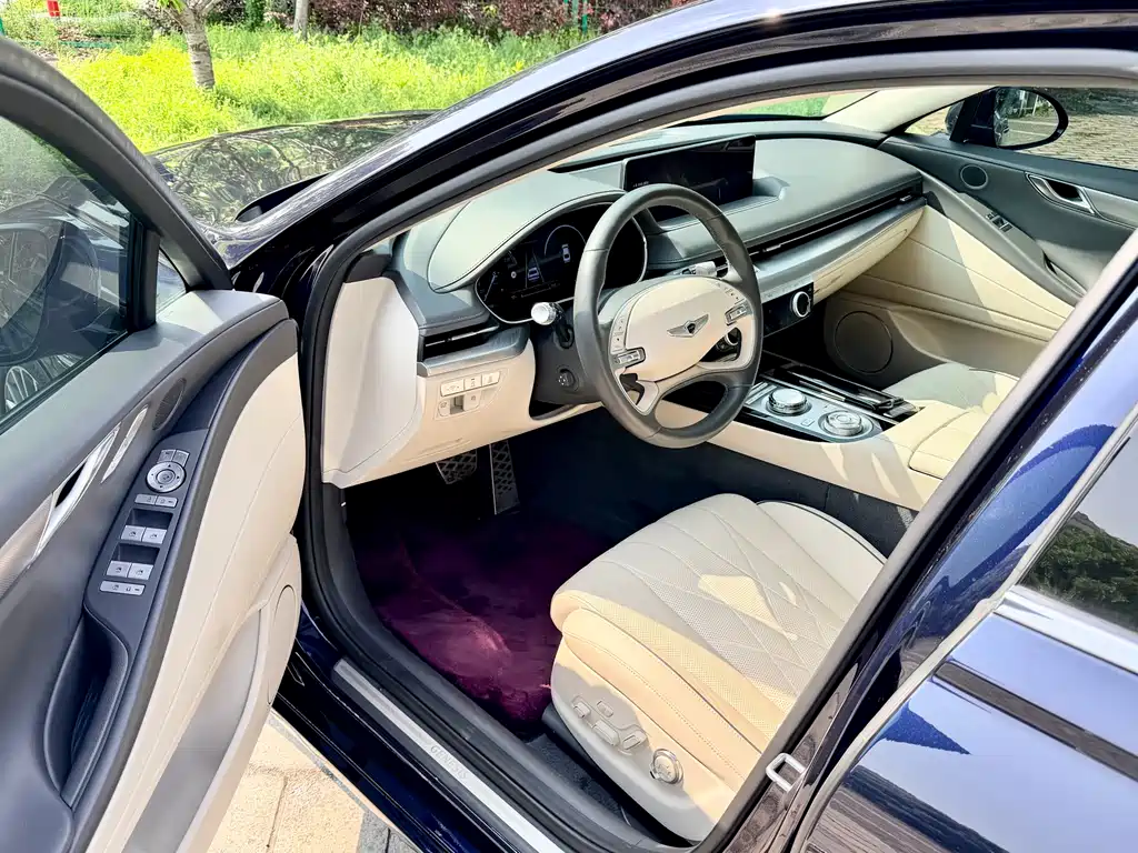 Genesis G80 捷尼赛思G80 2023款 2.5 T 后驱豪华版