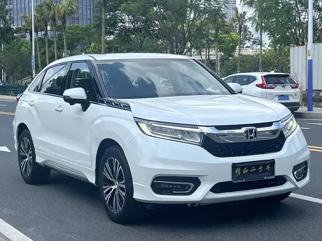 Avancier 370 TURBO 2 WD Luxury