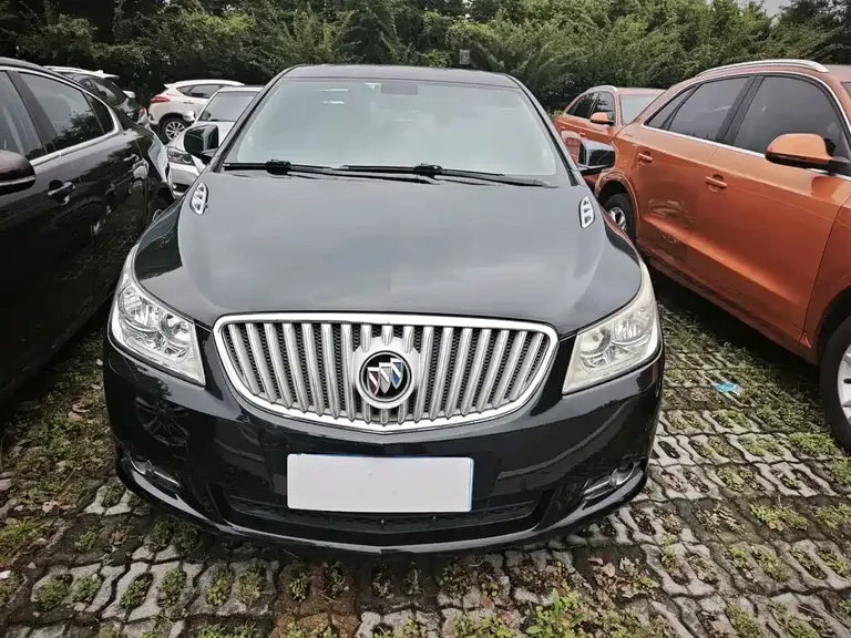 Buick LaCrosse 2.4 L SIDI Comfort