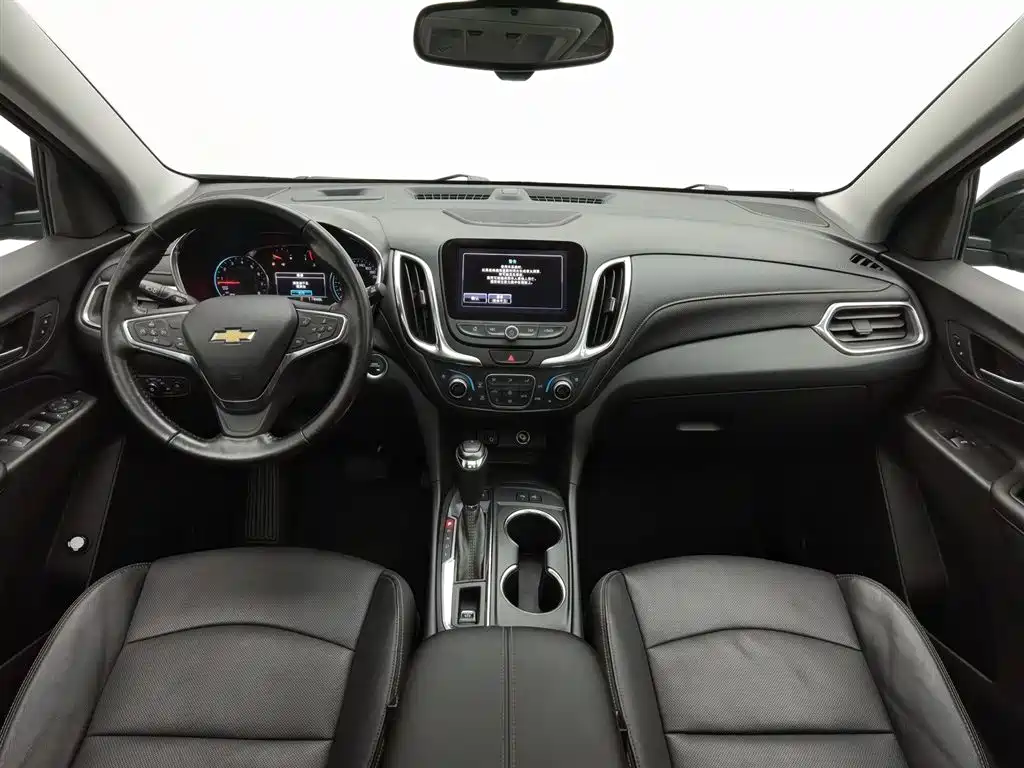 Equinox 探界者 2017款 RS 550 T 自动四驱捍界版