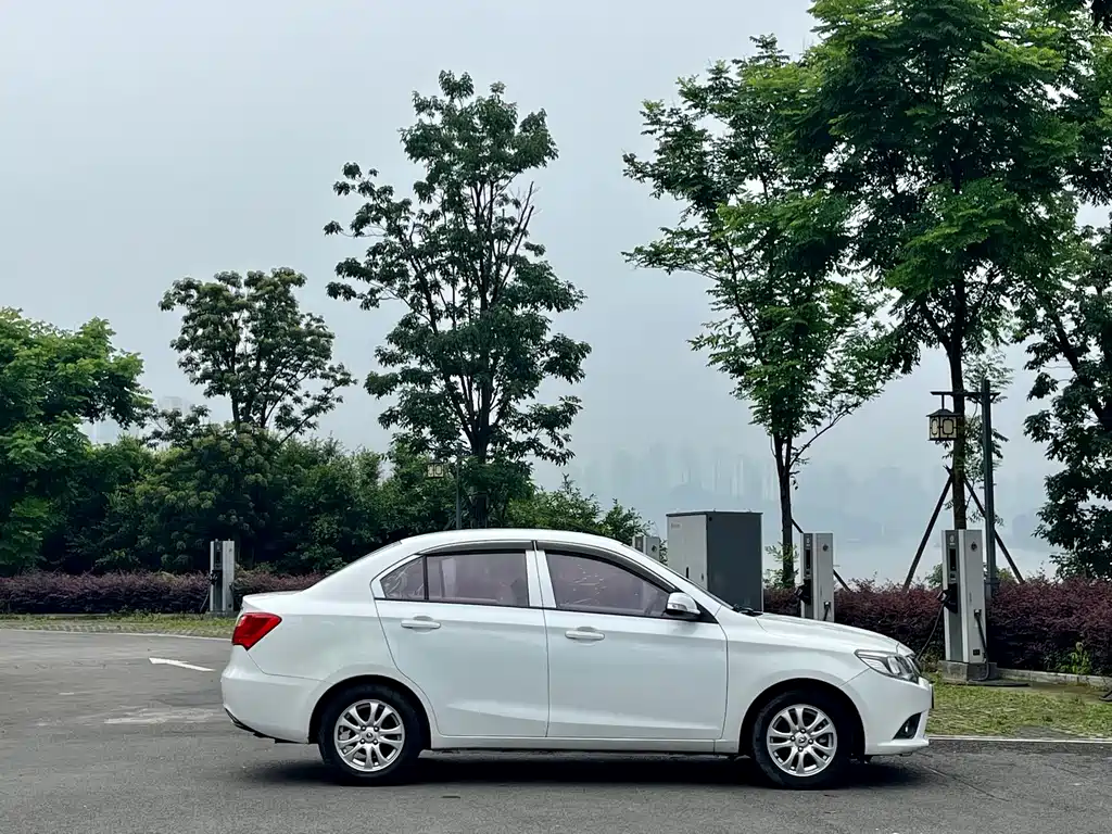 Yuexiang V3 悦翔V3 2015款 1.4 L 手动温馨型 国IV