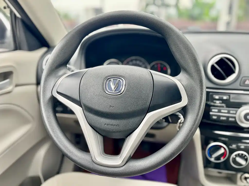 Yuexiang V3 悦翔V3 2015款 1.4 L 手动温馨型 国IV
