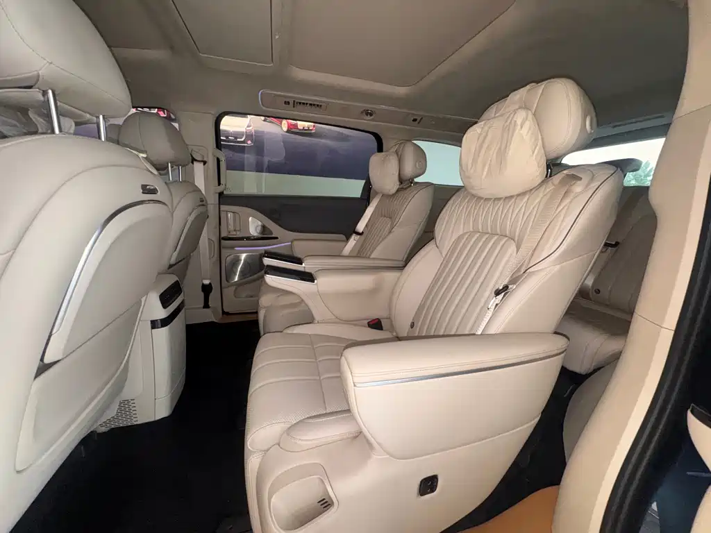 Voyah Dreamer PHEV 4 WD Flagship Kunpeng