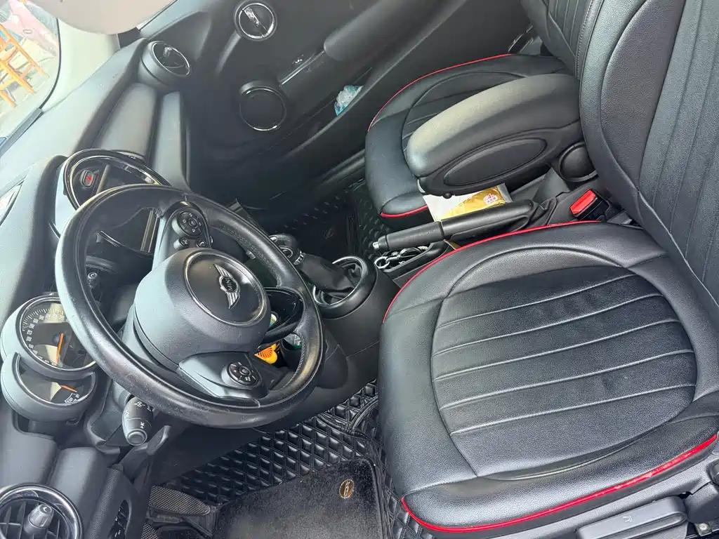MINI 1.2 T ONE Pioneer