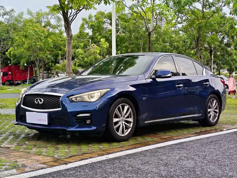 Infiniti Q50 L 2.0 T Joy