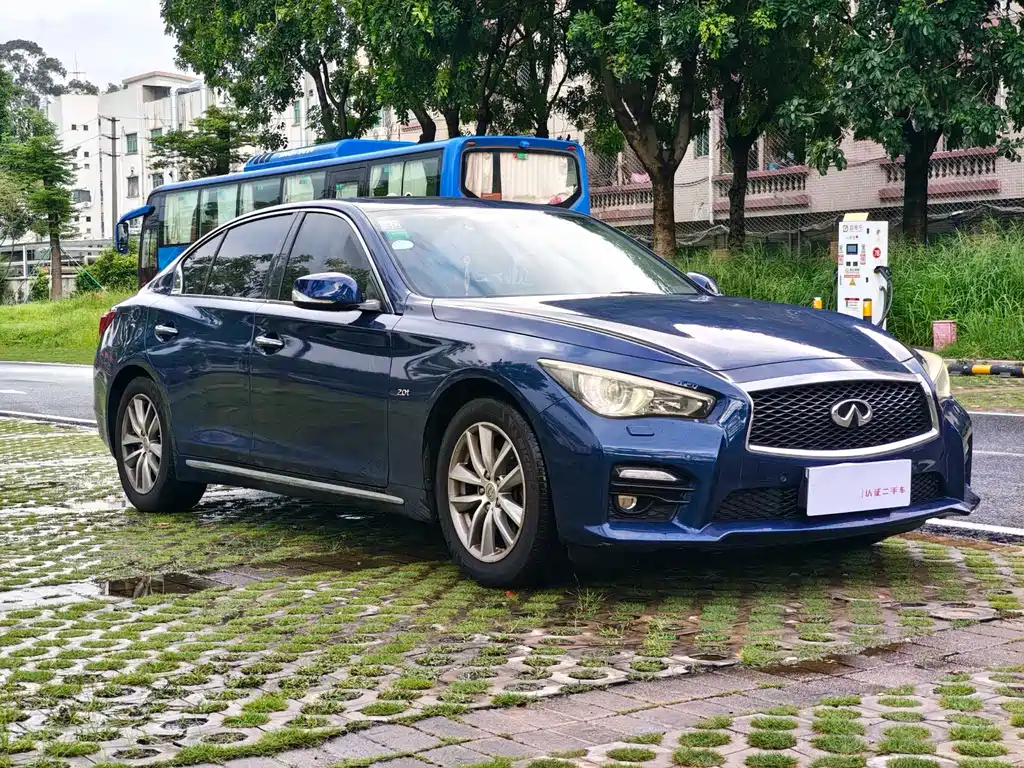 Infiniti Q50 L 2.0 T Joy
