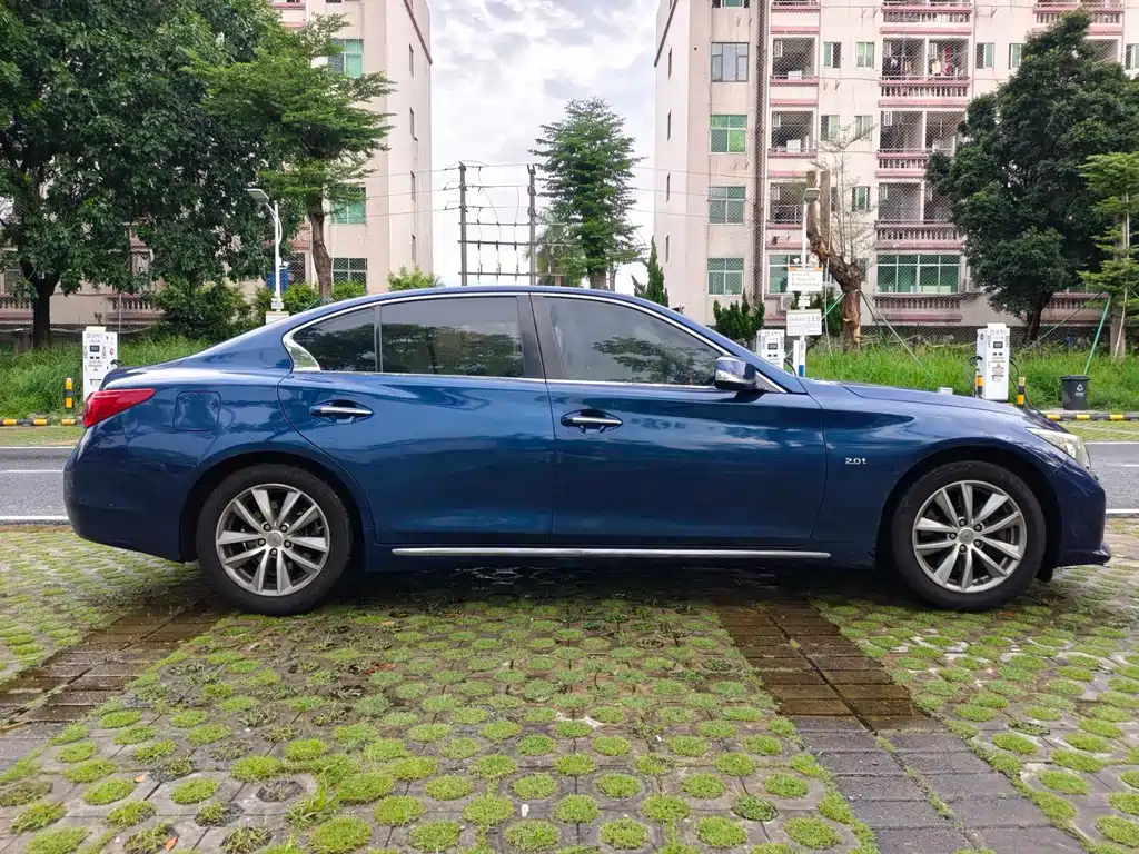 Infiniti Q50 L 2.0 T Joy