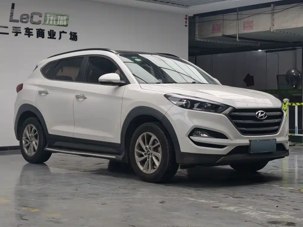 Tucson 2.0 L Auto 2 WD Intelligent