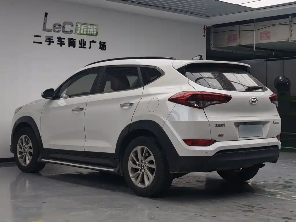 Tucson 2.0 L Auto 2 WD Intelligent