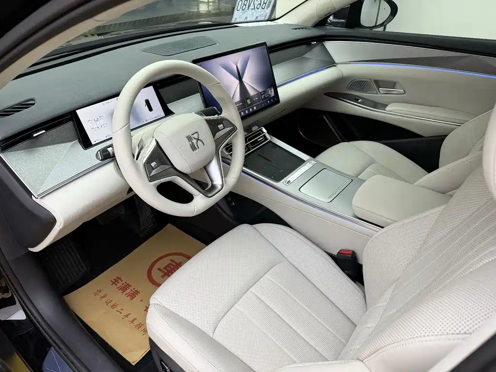 Han L 汉L 2025款 DM-i 200 KM激光雷达尊享型