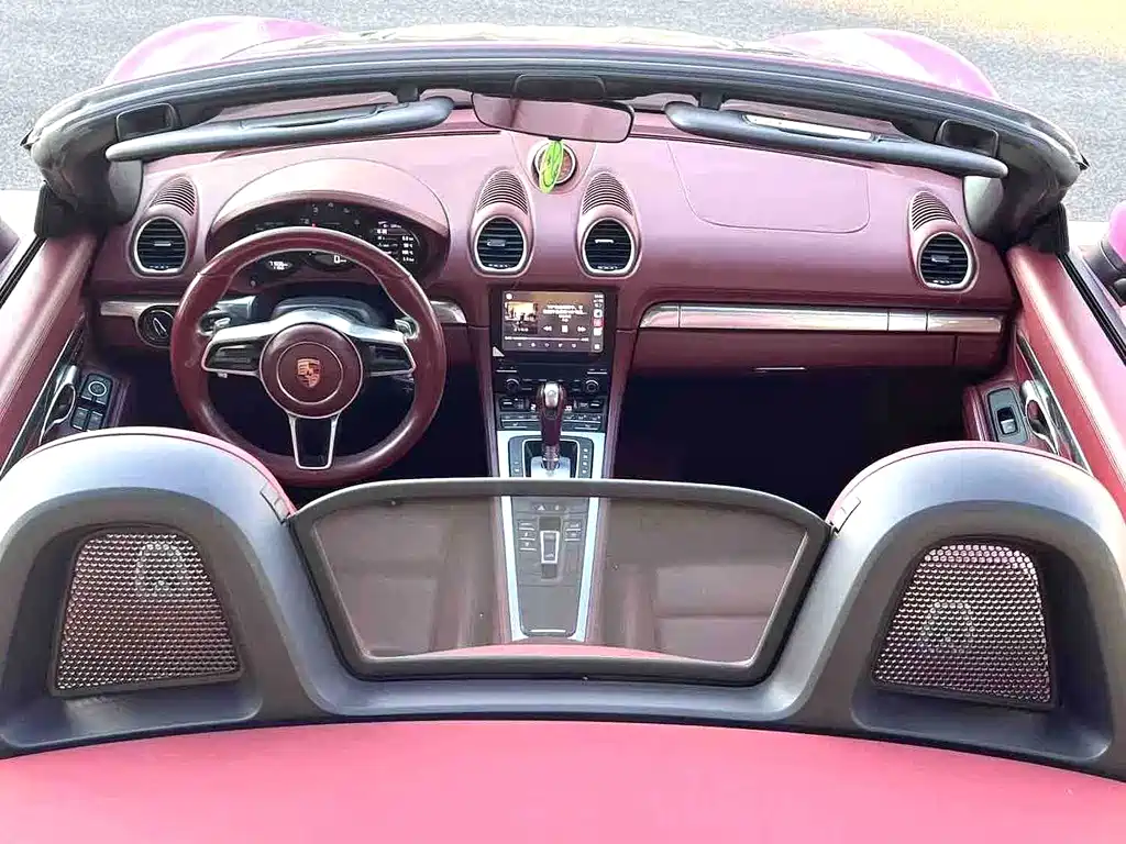 Porsche 718 Boxster 2.0 T