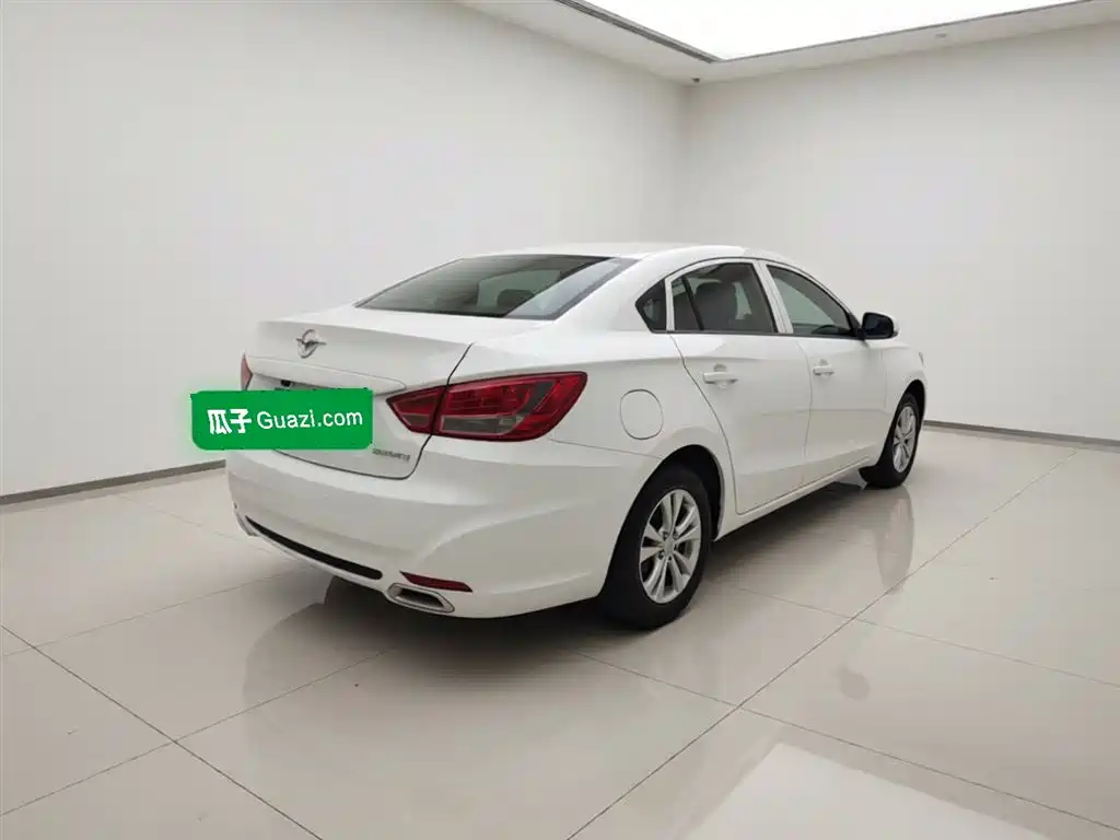 Family 1.6 L Manual Style