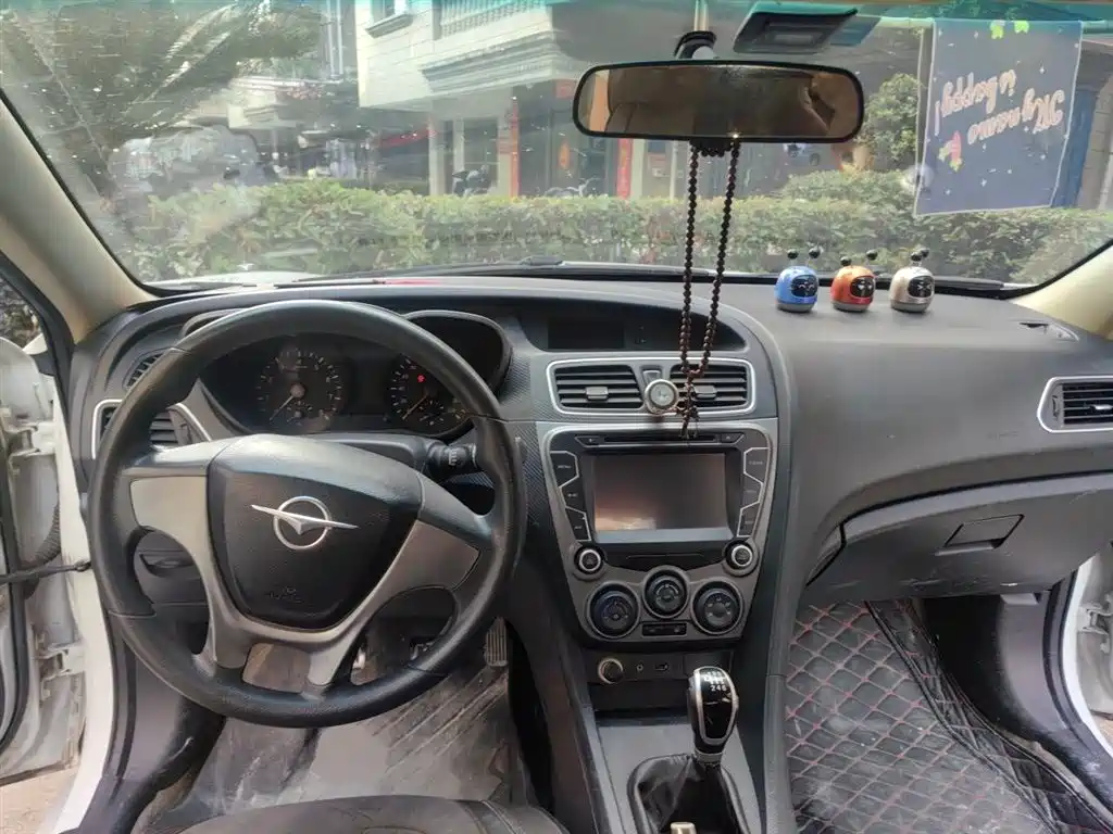 Family 1.6 L Manual Style