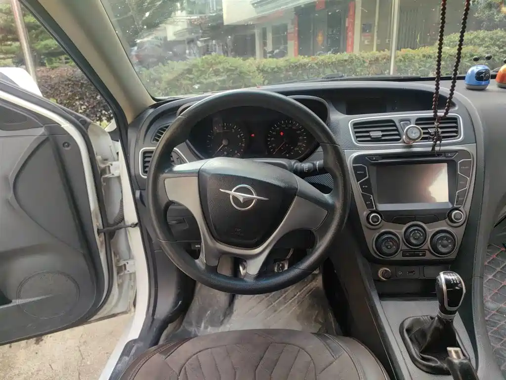 Family 1.6 L Manual Style