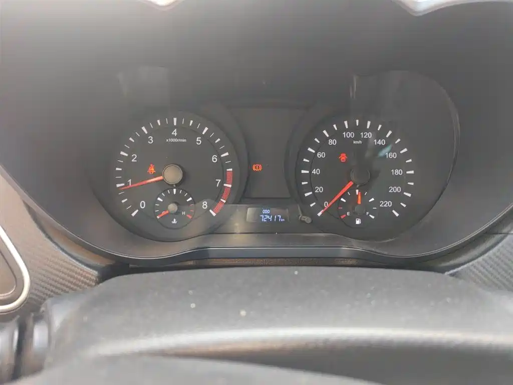 Family 1.6 L Manual Style