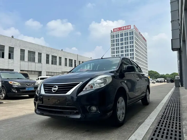 Nissan Sunny 1.5 XE CVT Comfort