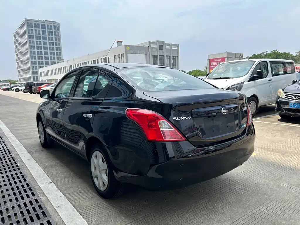 Sunny 1.5 XE CVT Comfort