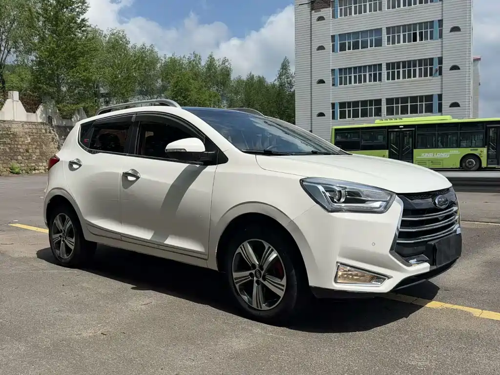 Refine S2 瑞风S2 2018款 智驱版 1.6 L CVT豪华智能型
