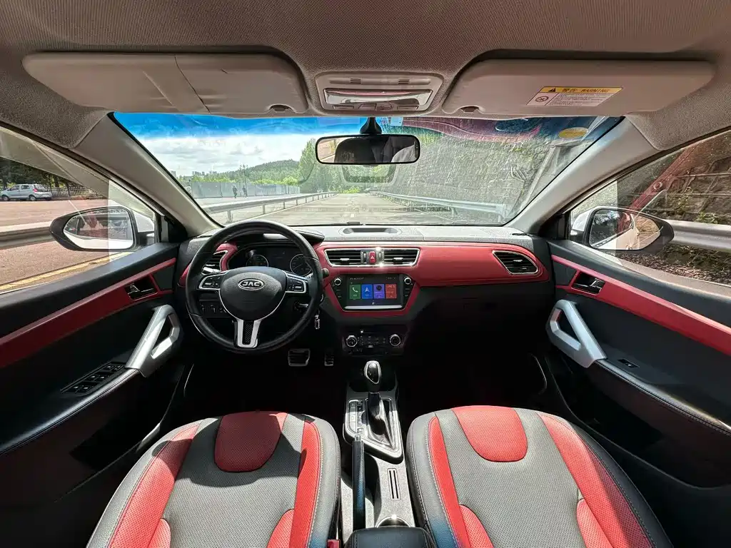 Refine S2 瑞风S2 2018款 智驱版 1.6 L CVT豪华智能型