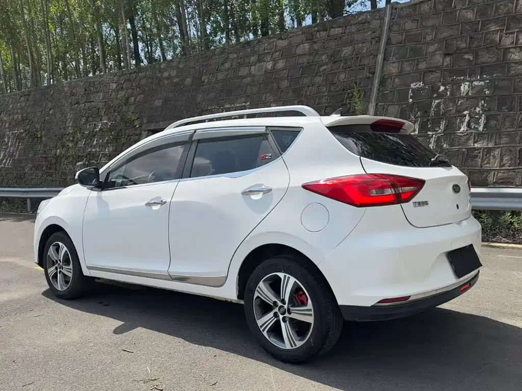 Refine S2 瑞风S2 2018款 智驱版 1.6 L CVT豪华智能型