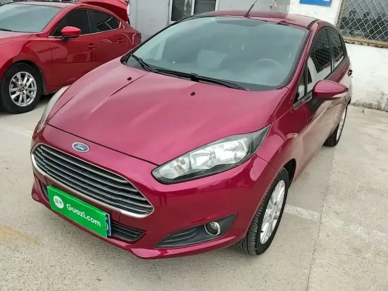 Ford Fiesta Hatchback 1.5 L Auto Fashion