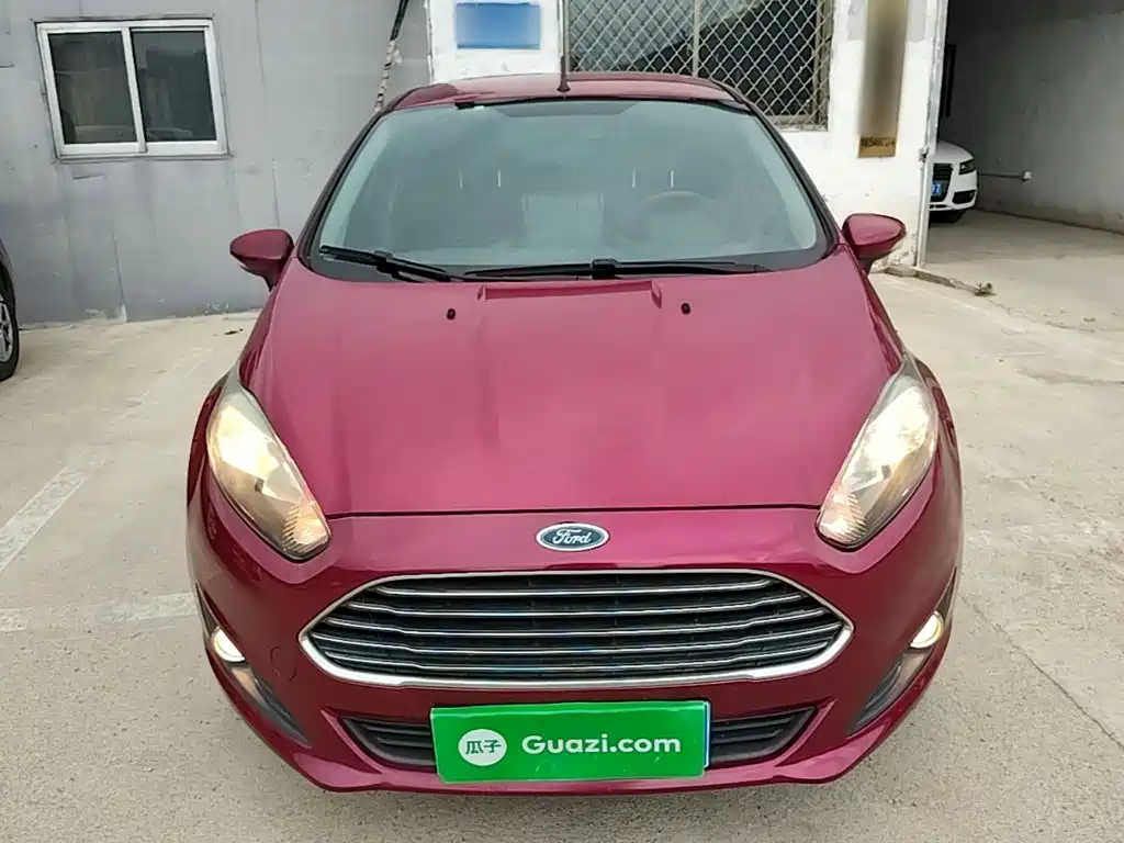 Fiesta Hatchback 1.5 L Auto Fashion