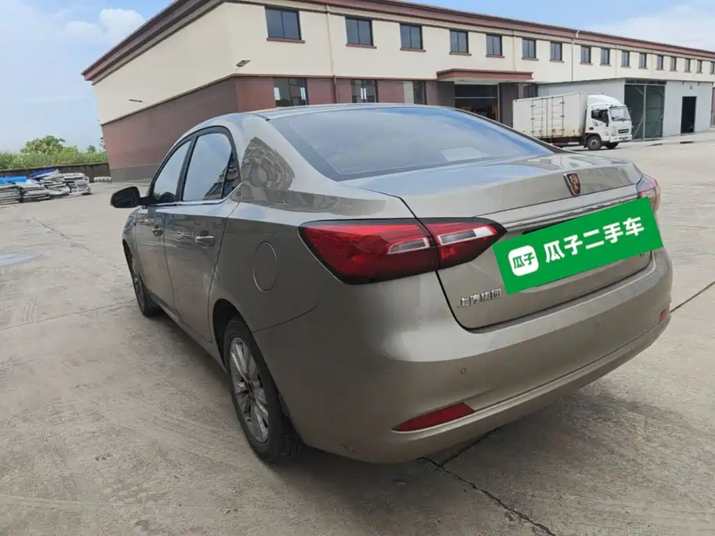 Roewe 360 PLUS 1.5 L Auto Premium