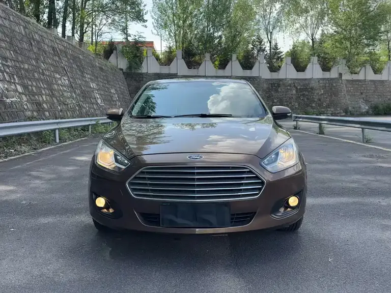 Ford Escort 1.5 L Auto Comfort