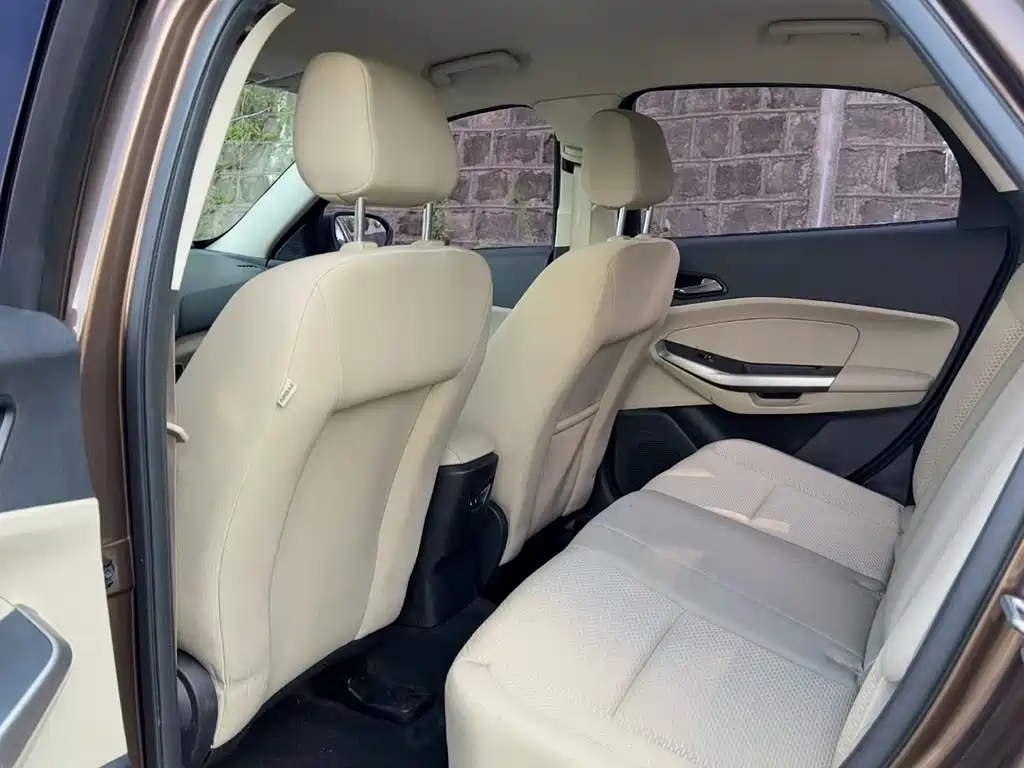Escort 1.5 L Auto Comfort