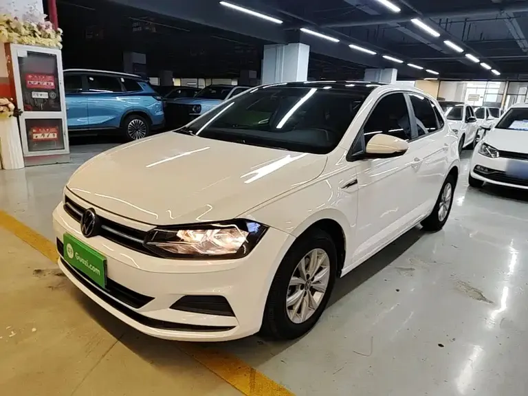 Volkswagen Polo Plus 1.5 L Auto Panoramic Pleasure