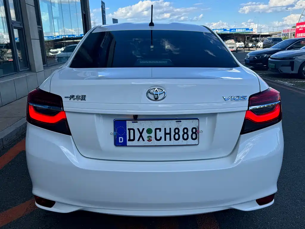 Vios 1.5 L 20 Anniversary