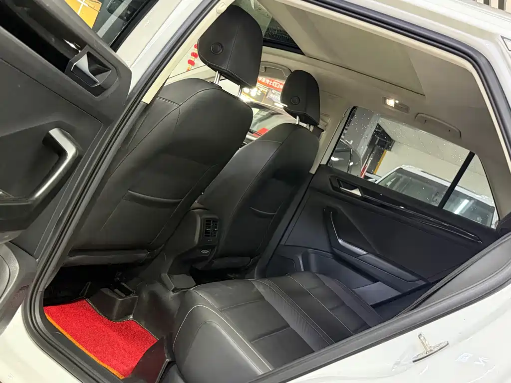 T-ROC 280 TSI DSG 2 WD Comfort Enjoyment PLUS
