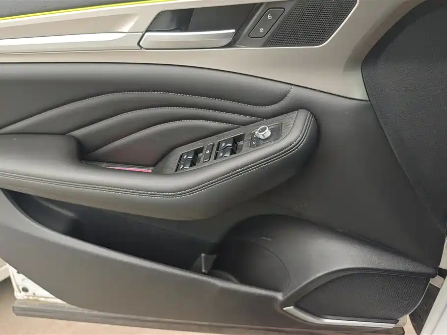 Haval F7 1.5 T 2 WD i CN-V