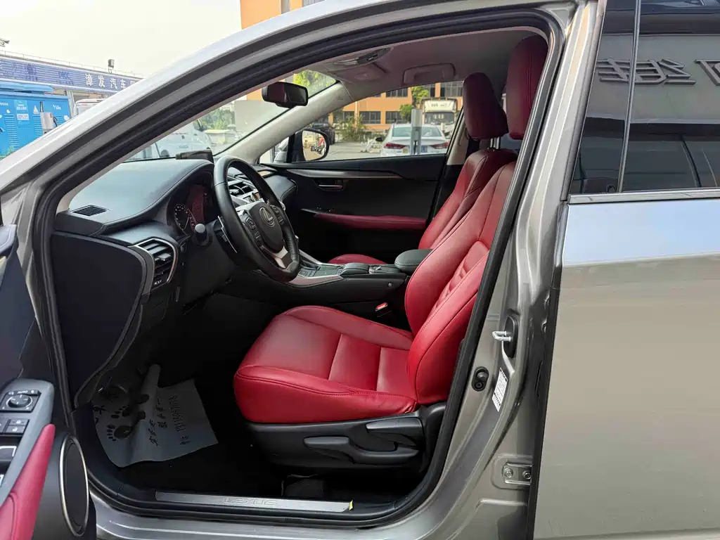Lexus NX 200 FWD Sharp Travel CN-VI