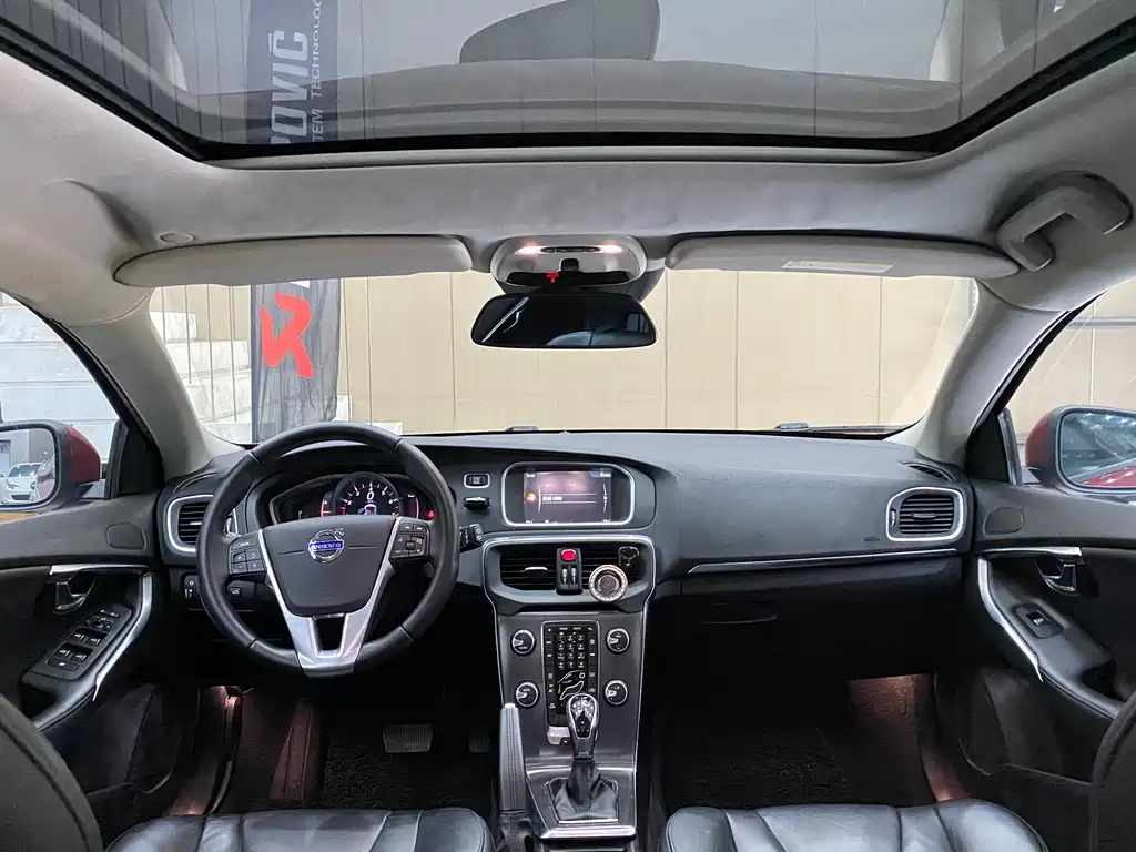 Volvo V40 T3 Smart Ease
