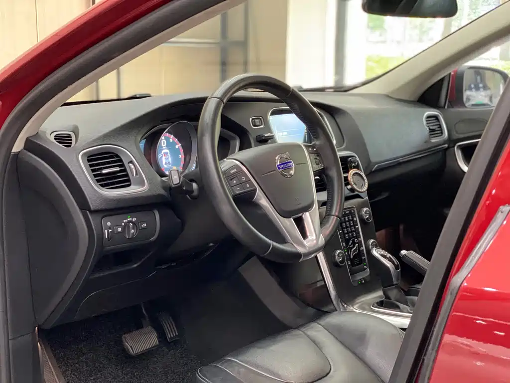 Volvo V40 T3 Smart Ease
