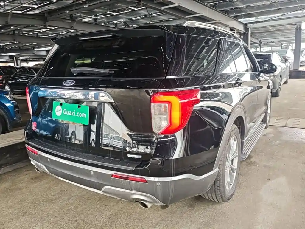 Explorer EcoBoost 285 RWD Style 6-seat