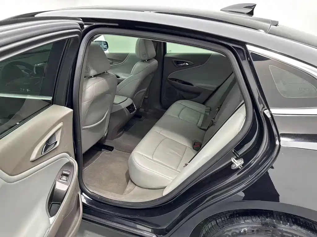Malibu XL 535 T CVT Sharp Travel