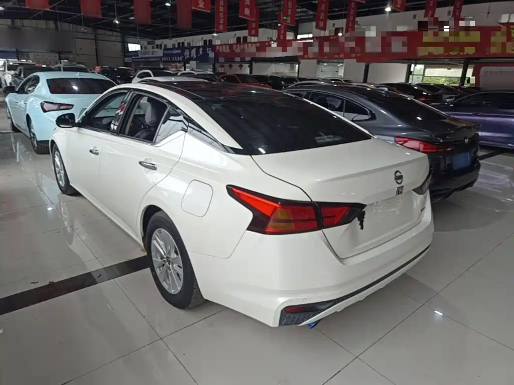 Teana 2.0 L XL Comfort
