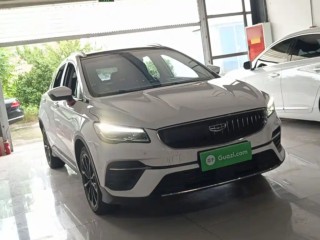 Emgrand S 1.4 T CVT Distinguished