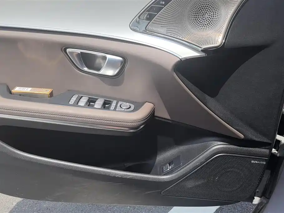 Han DM-i Smart Drive 125 KM Honored