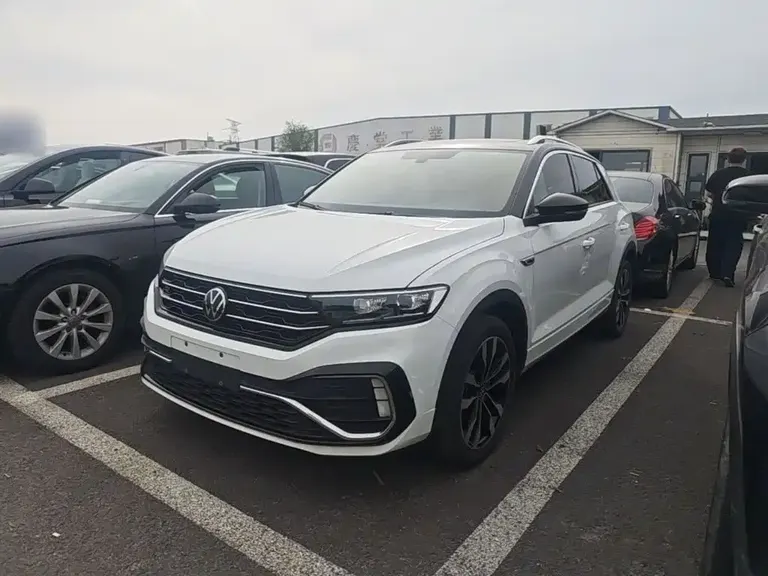 Volkswagen T-ROC 280 TSI DSG 2 WD R-Line Pro PLUS