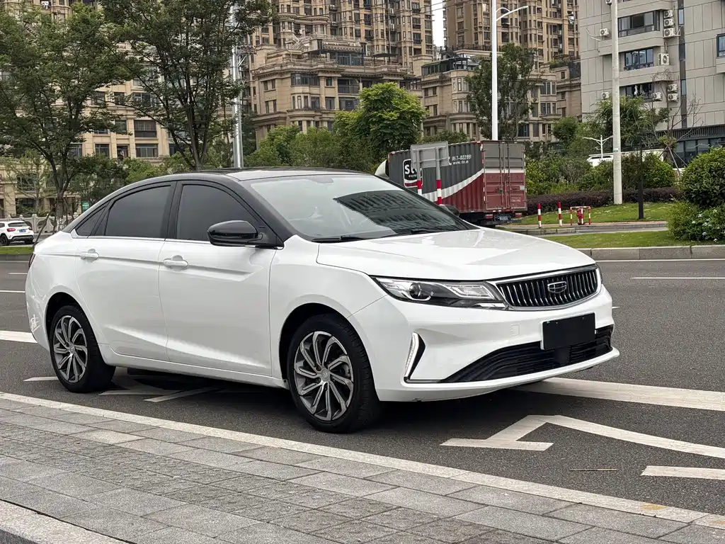 Emgrand GL UP 1.4 T CVT Leading Shine